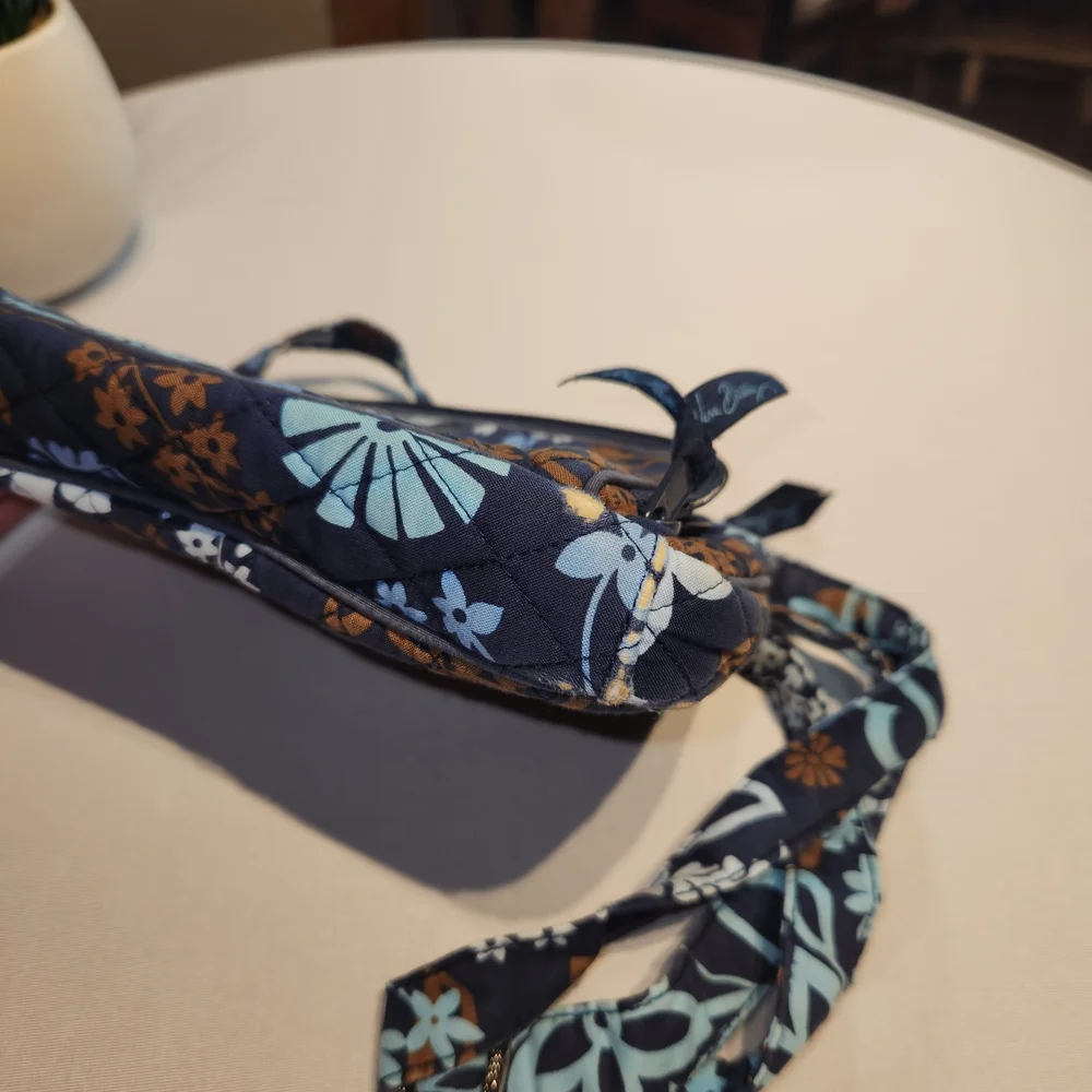 ⭐️Vera Bradley Navy & Brown Floral Crossbody Bag - Picture 7 of 7